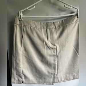 Izod Women's Izod golf skorts bundle Gray and tan sz14